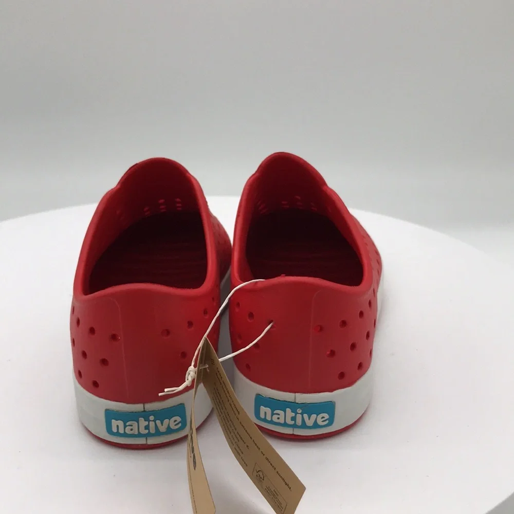 Native kids shoes size J2 US